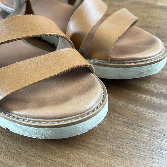 Womens Timberland Leather Strap Sandal - Picture 3 of 9